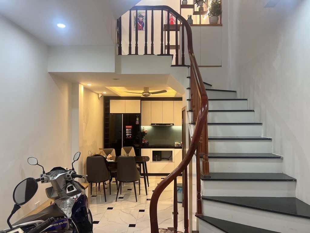 Mậu Lương Kiến Hưng, nhà đất, 5 tầng, diện tích 46/30 cực đẹp
